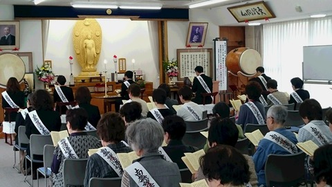 朔日参り布薩の日式典　　　　2９年５月１日